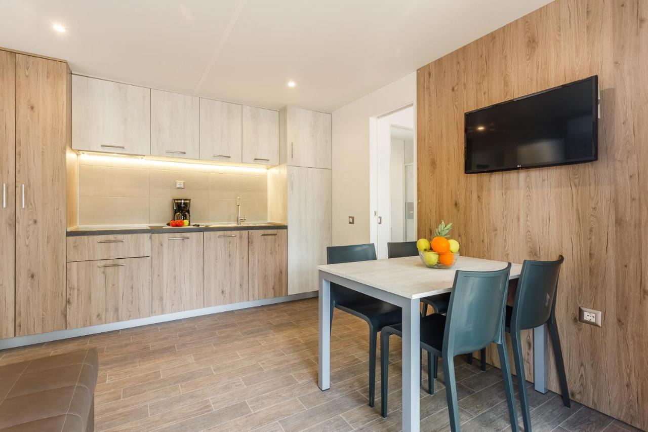 Premium Camping Homes Santa Marina, Lanterna Tar-Vabriga المظهر الخارجي الصورة